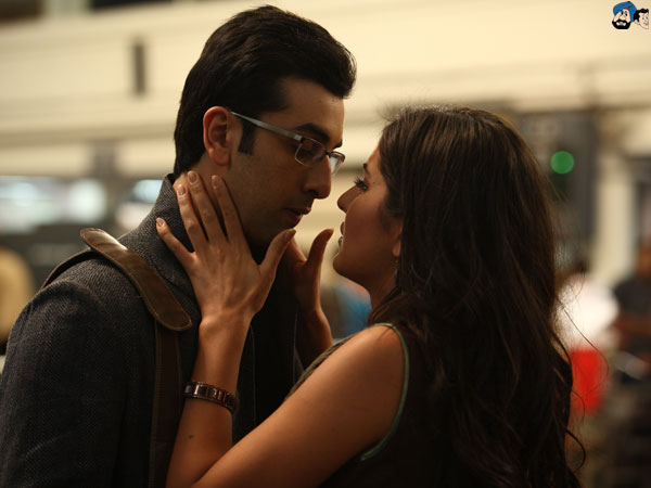 Katrina Kaif and Ranbir Kapoor in Raajneeti