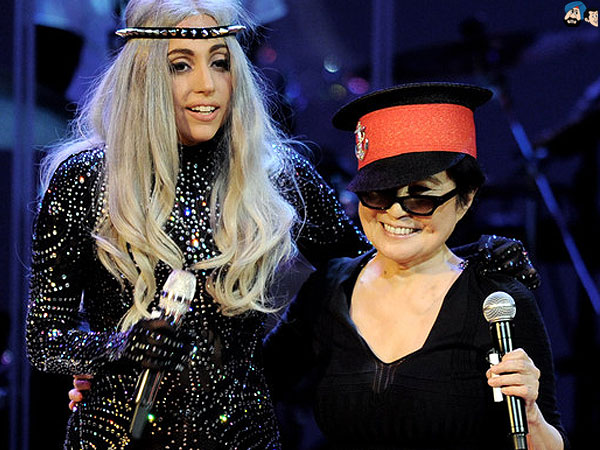 Yoko Ono dwarfed!