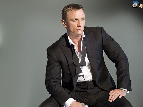 The Hero, Bond