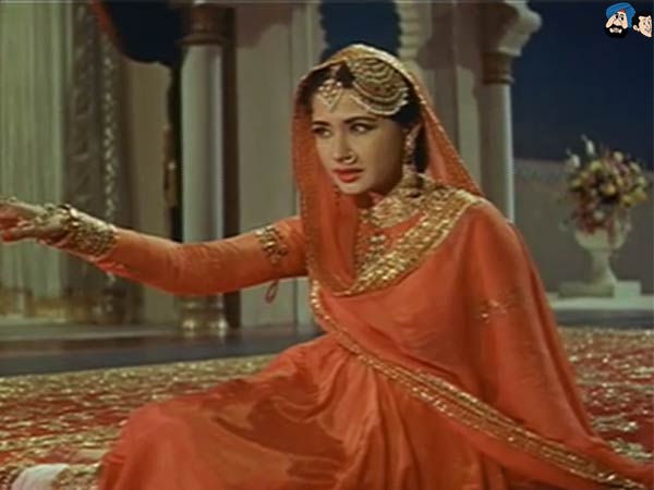 Meena Kumari (Pakeezah)