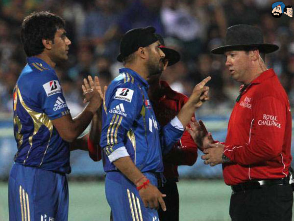 Bhajji and Munaf Vs Umpires