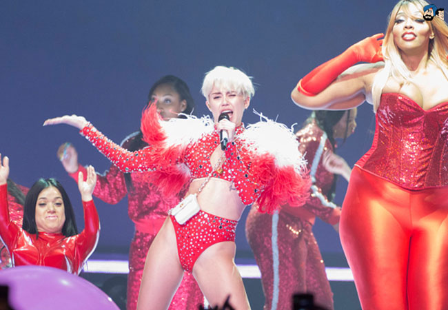  Bangerz World Tour