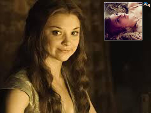 अप्रैल लुक 