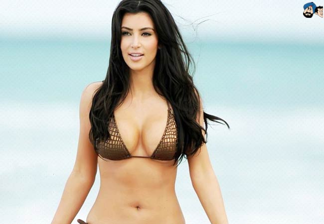 Oops! Kim Kardashian flashes!