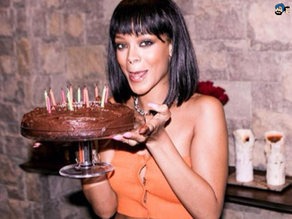 Cookies, cake and champagne