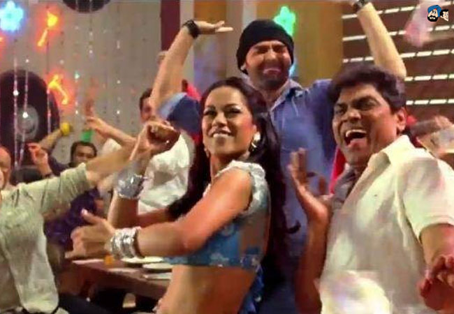 No10- Mumaith Khan (Katrina Ko Kareena Ko)