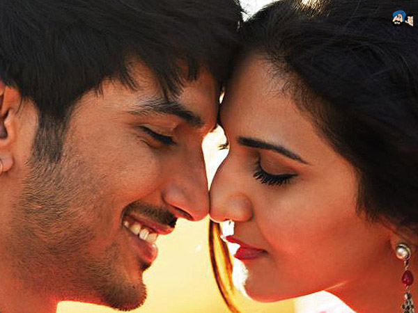 Shuddh Desi Romance girl