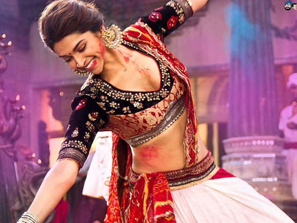 Nagada Sang Dhol- Ram Leela