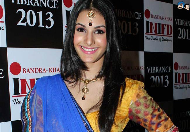 X-Posing Amyra Dastur