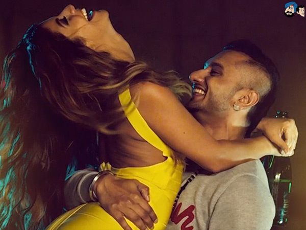 ब्ल्यू आईज़ (यू ट्यूब)