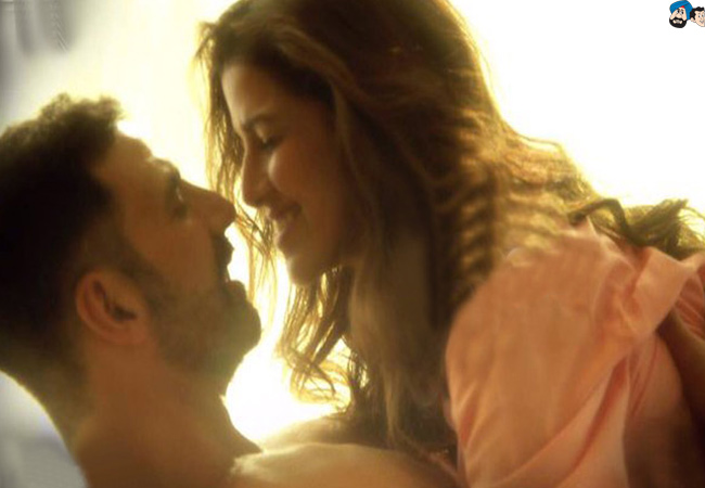 Akshay Kumar and Nimrat Kaur: