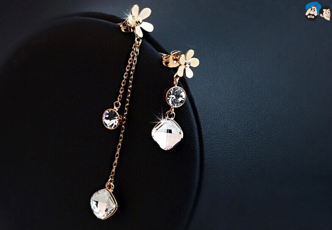 Asymmetrical earrings