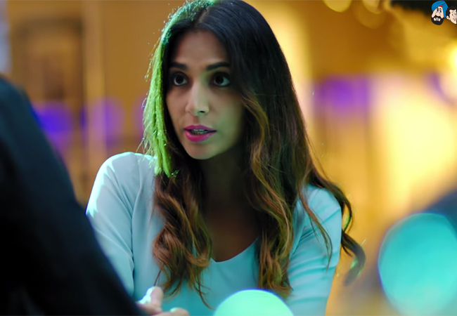 Elle Jardan (Monica Dogra)