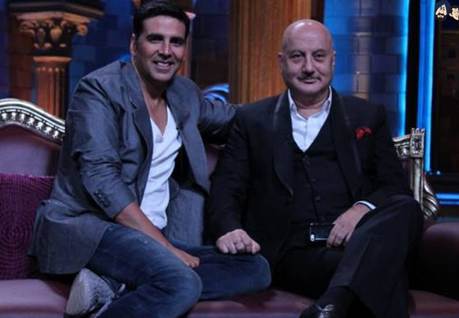 5 times the dynamic duo Akshay Kumar and Anupam Kher stole the show!