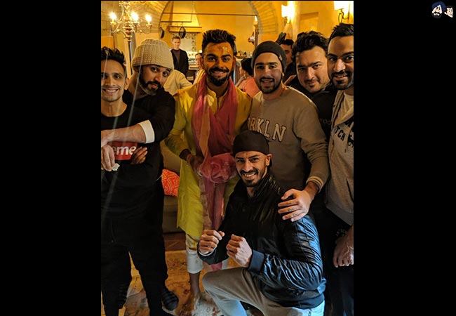 Viart with his friends