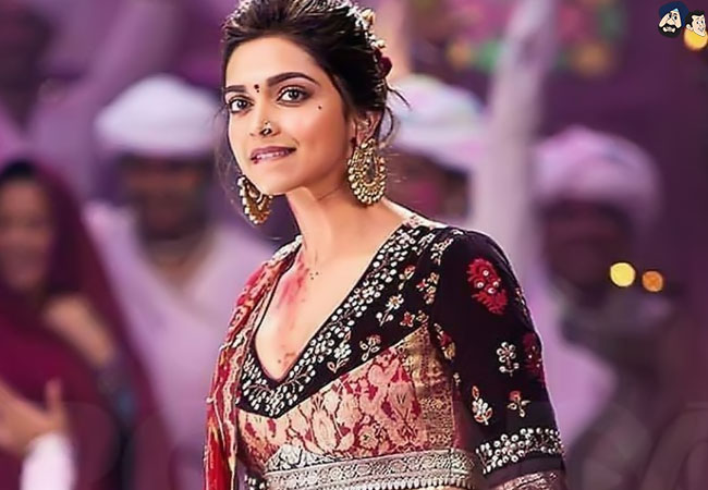 Deepika Padukone as 'Leela' in  Goliyon Ki Rasleela Ram Leela