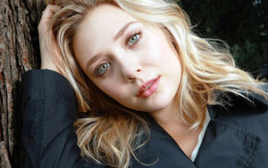 Elizabeth Olsen is Engaged!