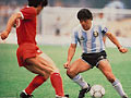 Dribbling Maradona