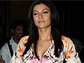 Lara Dutta, Sushmita Sen, Govinda, Ritesh Deshmukh and David Dhawan at the press meet of Do Knot Disturb