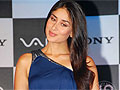 Kareena Unveiled New Vaio