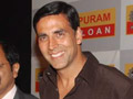 Akshay Endorses Manappuram