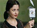 Promo of Guzaarish<br>Director: Sanjay Leela Bhansali<br>Cast: Hrithik Roshan, Aishwarya Rai Bachchan, Aditya Roy Kapoor, Monikangana Dutta, Rajit Kapoor and Shernaz Patel