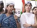 Bollywood supports Anna Hazare