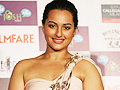 Sonakshi Unveils Filmfare