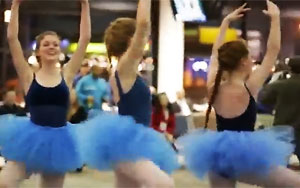 WestJet Christmas Flash Mob