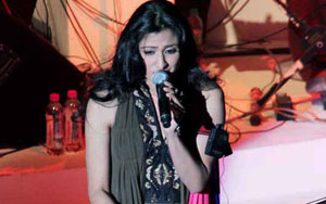 Reewa in Live Concert