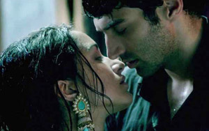 Promo of `Aashiqui 2`<br>Director: Mohit Suri<br>Cast: Aditya Roy Kapur, Shraddha Kapoor, Shaad Randhawa