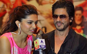 Fun Time with the Media - Chennai Express