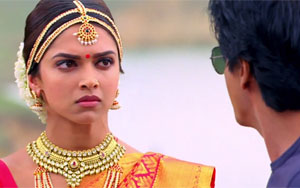 Rahul attacks Meenamma - 'Chennai Express'