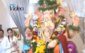 Bollywood says Ganpati Bappa Morya