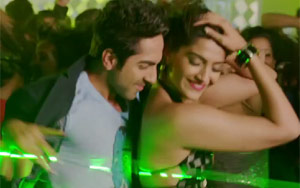 Jebon Mein Bhare Gulcharrey - 'Bewakoofiyaan'