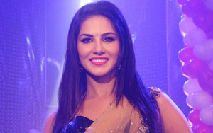 Sunny Leone on Pavitra Rishta Sets 