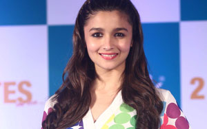 Alia & Arjun Promote '2 States'