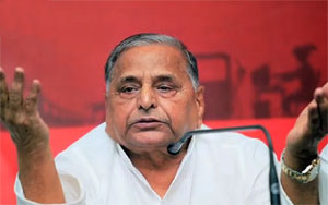 B-Town Beauties Lash Out at Mulayam Singh