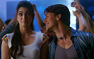 'Raat Bhar' - Heropanti