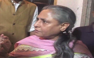 Jaya Bachchan MISBEHAVES With The Press