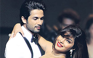 Shahid Abuses his Ex-Lover Priyanka?