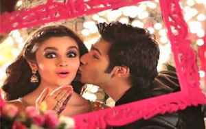 'Humpty Sharma Ki Dulhaniya' First Look