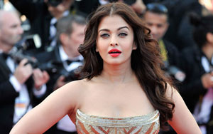 Aishwarya Rai Rocks at Cannes 2014 