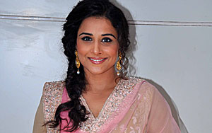 Vidya Balan Promotes Bobby Jasoos at Life Ok Now Awards