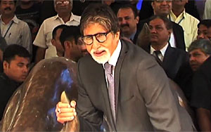 Amitabh Bachchan Struck With Football Fever 