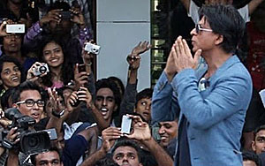 Shahrukh Khan to Go Amidst AAM Janta