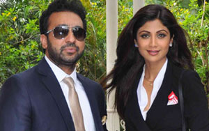 Shilpa Shetty Launches Satyug My Gold Plan 