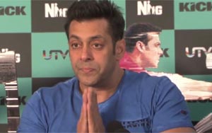 Salman Defends Himself & Blames MEDIA!