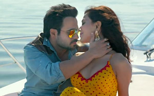 'Raja Natwarlal' Trailer