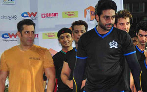 Salman HUGS Abhishek Bachchan 